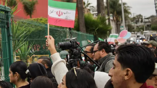 Aficionados despiden a los jugadores de Irán este martes, en Tijuana, México ,EFE