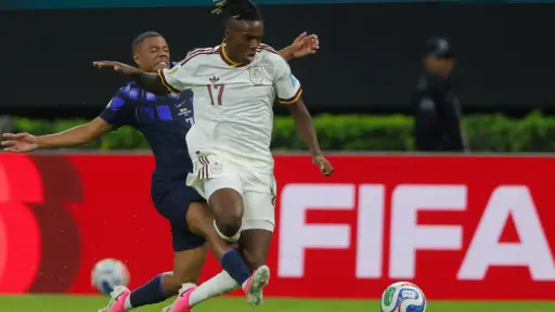 Nico Williams en la acción contra Uruguay en la que se lesionó ,Agencia EFE