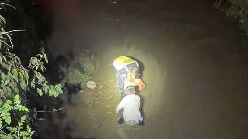 . ,Bomberos Voluntarios
