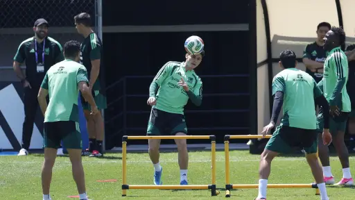La selección de México busca cerrar como líder del grupo A ante Chequia ,EFE