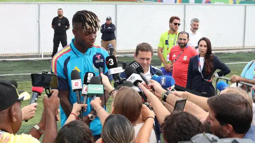 Nico Williams atendió a medios de comunicación previo al juego contra Uruguay ,EFE