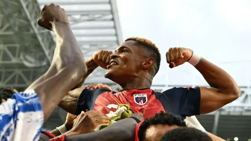 Hélio Varela celebra su gol tras el empate de Cabo Verde ante Uruguay ,FIFA