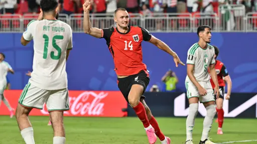 Empate 3-3 entre Argelia y Austria 