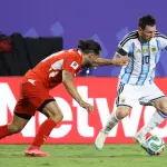 Messi durante el juego de cuartos de final del Mundial 2026 entre Argentina y Suiza. ,EFE