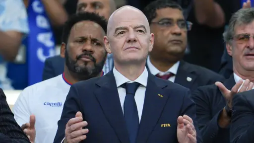Infantino no descarta otro cambio histórico: FIFA debatirá ampliar el Mundial a 64 selecciones ,EFE