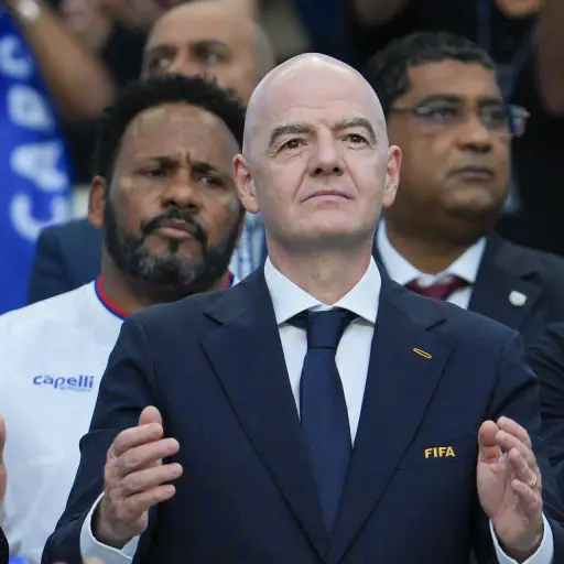 Infantino no descarta otro cambio histórico: FIFA debatirá ampliar el Mundial a 64 selecciones ,EFE