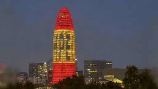 La verdad detrás del video de la Torre Glòries que hizo creer que España ya festejaba el Mundial. ,Redes sociales. 