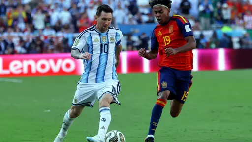 Lionel Messi ante Lamine Yamal en la final del Mundial 2026
