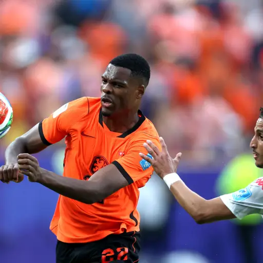 Denzel Dumfries en el partido entre Países Bajos y Túnez en el Mundial 2026 - EFE