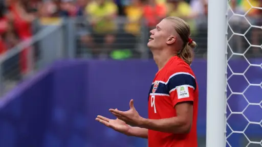 Erling Haaland en el partido entre Brasil y Noruega - EFE