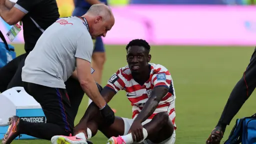 Folarin Balogun fue expulsado en el partido en el que Estados Unidos sobre Bosnia y Herzegovina  ,EFE
