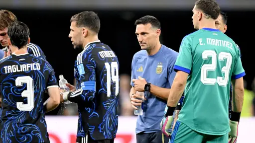 Scaloni afrontará ante Cabo Verde su partido 100 como seleccionador de Argentina ,EFE