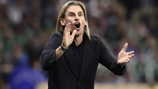 La dimisión más reciente fue la de Sebastián Beccacece al frente de Ecuador ,Agencia EFE