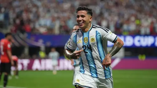 Enzo Fernández fue el autor del gol agónico que le dio el triunfo por 3-2 a Argentina sobre Egipto por los octavos de final del Mundial 2026 ,EFE
