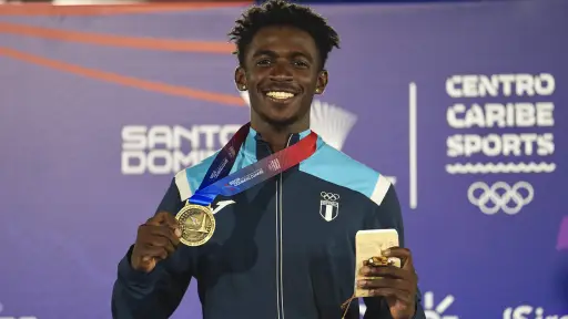 Faberson Bonilla ganó el jueves medalla de oro en patinaje de velocidad 