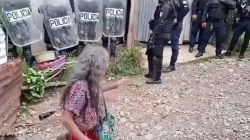 Proceso de desalojo en Santa María Nebaj, Quiché. ,redes sociales