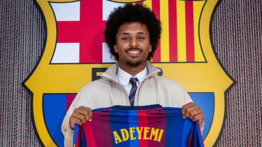 Adeyemi es nuevo jugador del F. C. Barcelona 