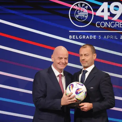 Gianni Infantino y Aleksander Ceferin en el 49 congreso de la UEFA - EFE