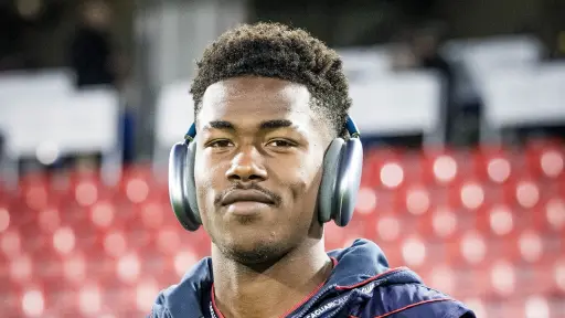 Yael Trepy, delantero francés de 20 años que milita en el Cagliari y permanece en coma inducido después de estar a punto de morir ahogado - Cagliari