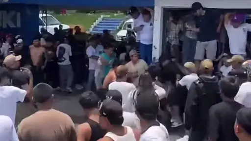 Carrera termina en pelea en el Autódromo Los Volcanes - Captura de pantalla