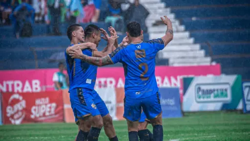 Celebración de Cobán Imperial ante el Deportivo Mixco - Cobán Imperial