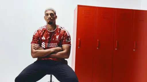 El Liverpool anuncia el fichaje de Ronald Araujo - Liverpool F.C.