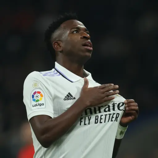 Vinícius renueva con el Real Madrid hasta 2032