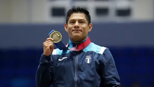 Jorge Vega, oro en salto de Juegos Centroamericanos y del Caribe 2026 