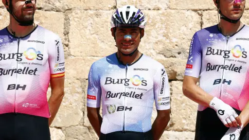 Sergio Chumil en la presentación del Burgos BH Team en la Vuelta a Burgos - Burgos BH