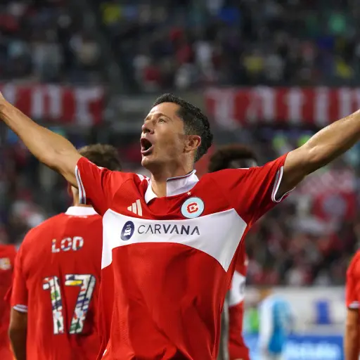 Robert Lewandowski firma su primer doblete en la MLS - EFE
