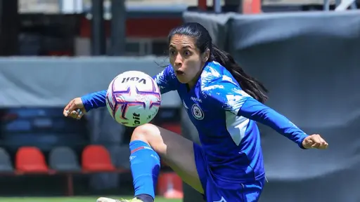 Ana Lucía Martínez inició su tercer torneo con Cruz Azul - Cruz Azul