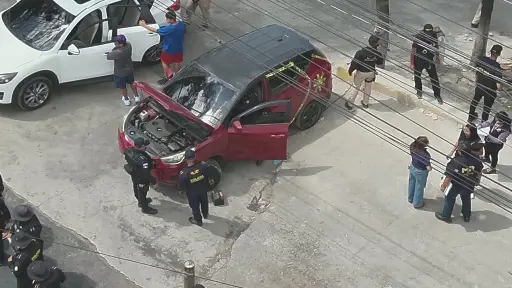 Durante el operativo decomisaron el vehículo que supuestamente se uso en la masacre de Villa Canales. ,PNC de Guatemala.