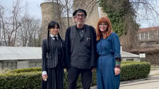Tim Burton ,Redes sociales de Tim Burton