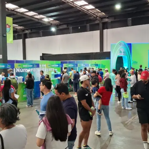 Gran afluencia de personas en la Expo de la 21k y 42k de la Ciudad de Guatemala - Alex Meoño