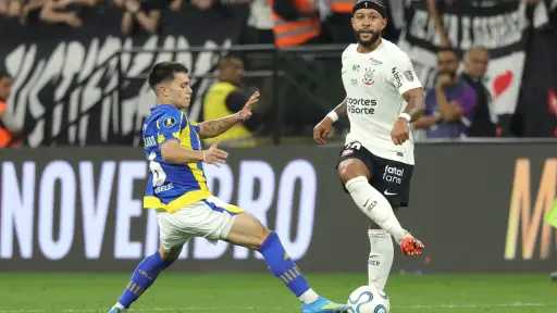Polémica en Brasil por un videoclip de Memphis Depay en el que 