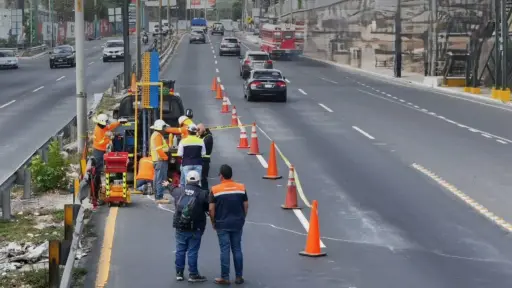 Las cuadrillas de trabajo se instalaron en el carril izquierdo de la carretera al Pacífico, con sentido hacia Villa Nueva. ,CIV.
