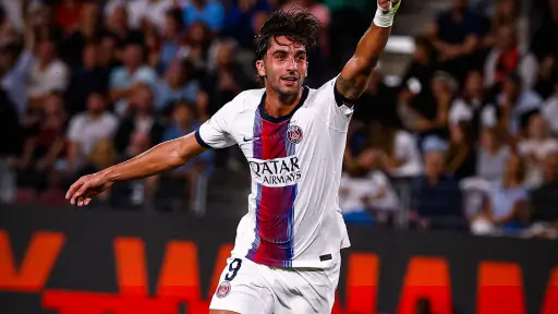 Ferrán Torres arranca con doblete en el PSG 