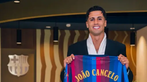 Joao Cancelo regresa a casa, el club Barcelona