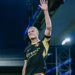 Erling Haaland celebrando gol ante Crystal Palace