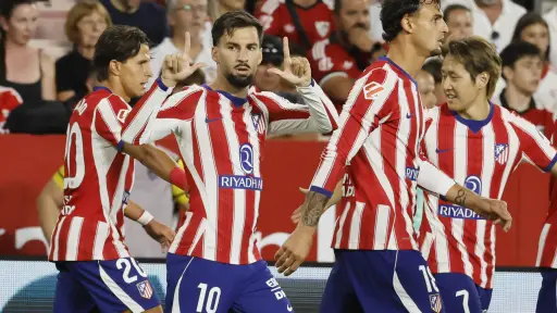 Atlético de Madrid celebra triunfo en Sevilla 