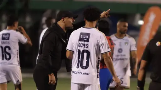 Marco Antonio Figueroa, técnico de Comunicaciones 