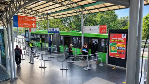 Las unidades del Transmetro trabajarán de manera normal, aunque con algunas variaciones. ,Transmetro.