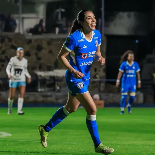 Ana Lucía Martínez anotó un gol en el triunfo ante Pumas - Cruz Azul