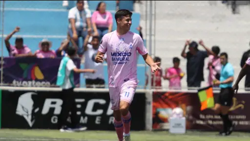 Celebración de Yonathan Pozuelos, jugador del Deportivo Mixco - Alex Meoño