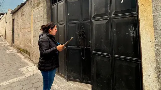 El personal del Juzgado Municipal notificó las multas a los vecinos por mal uso del agua. ,Municipalidad de Ciudad Vieja.