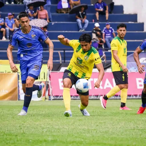 Partido entre Cobán Imperial y Guastatoya - CD Guastatoya