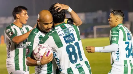 Antigua logra triunfo ante Aurora 