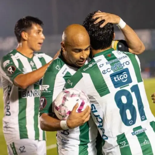 Antigua logra triunfo ante Aurora 