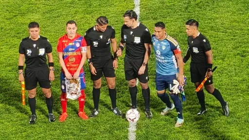 Mario Escobar, árbitro del Xelajú vs. Comunicaciones 