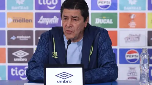 Luis Fernando Tena en conferencia de prensa 